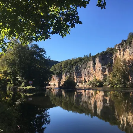 La Maison De Ganil Bed and breakfast
