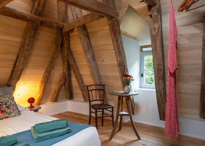 ベッド・アンド・ブレックファスト La Maison De Ganil 3*