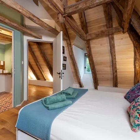 La Maison De Ganil Couette-café 3*