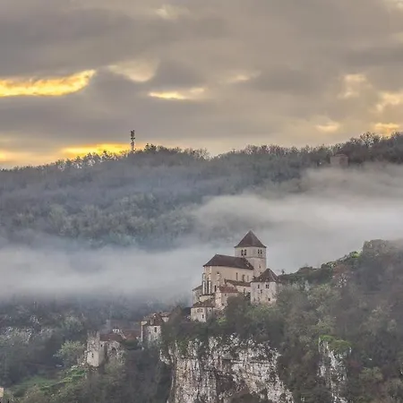 La Maison De Ganil Couette-café